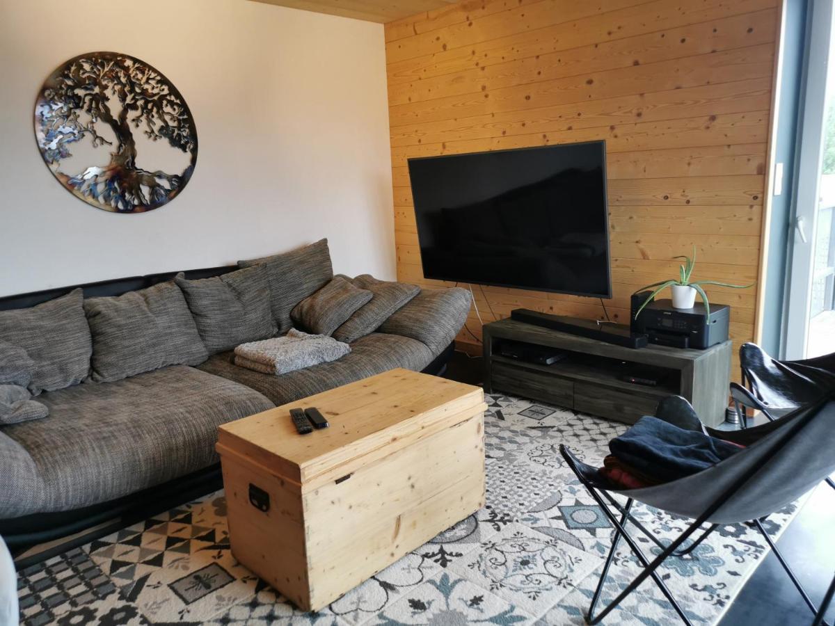 Superbe Appartement Neuf Avec Terrasse Orchamps-Vennes Екстер'єр фото