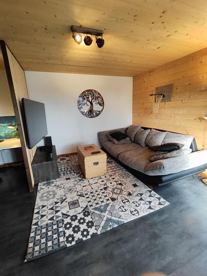 Superbe Appartement Neuf Avec Terrasse Orchamps-Vennes Екстер'єр фото